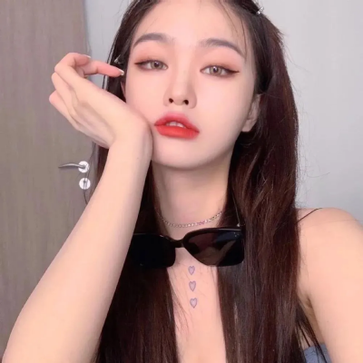 朕的女儿身瞒不住啦